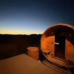 Scenic View - Sauna - Spacious Apartmán