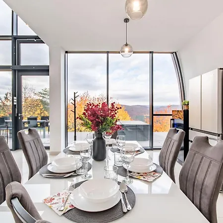 Scenic View - Sauna - Spacious Apartament *