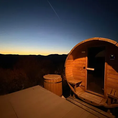Scenic View - Sauna - Spacious Apartment